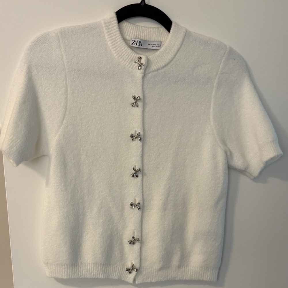 Zara Ivory Buttoned Knit Top